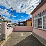 Sunny House 公寓