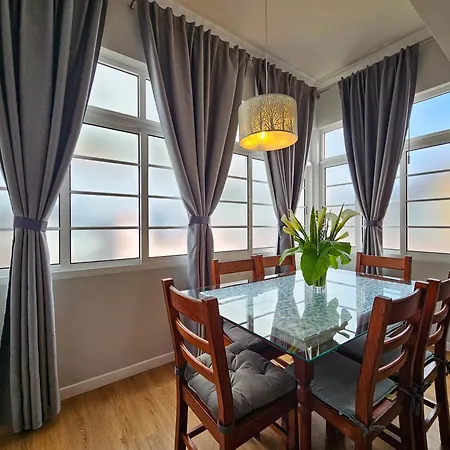 Sunny House Apartment