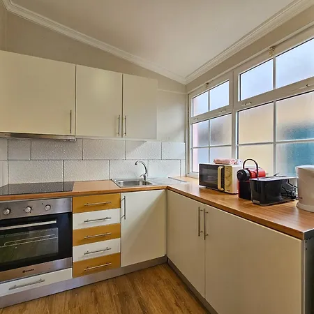 Sunny House Apartment