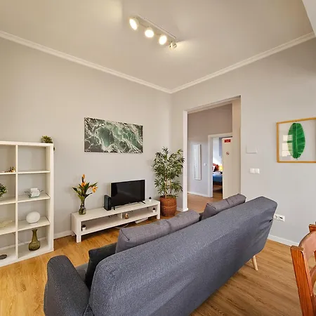 Sunny House *